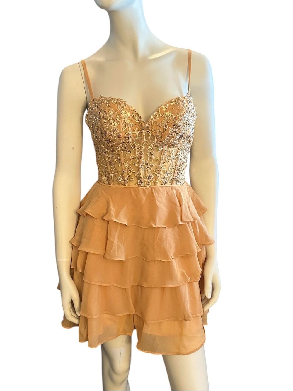 Class and Fashion Sequin and Chiffon Tiered Dress Gold 8 NWT